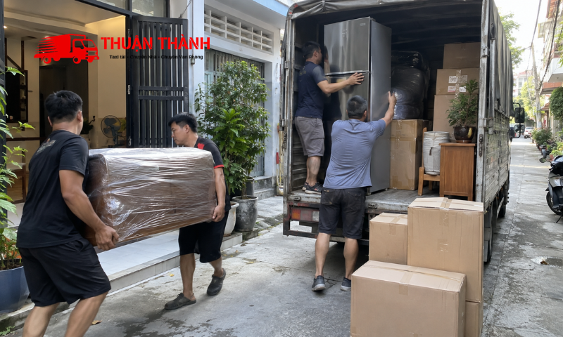Bốc xếp tại phường Hòa Cường