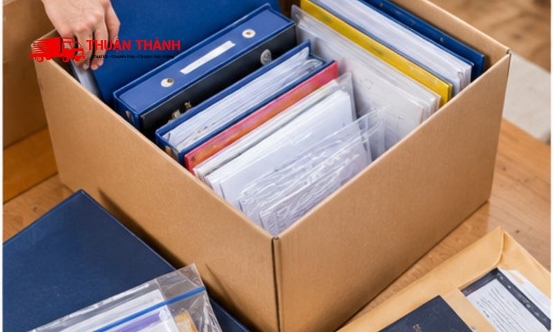 Cách vận chuyển sách và tài liệu nặng khi chuyển nhà